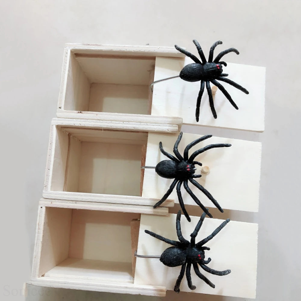 Trick Spider Funny Scare Box Wooden Hidden Box Quality Prank Wooden Scare Box Fun Game Prank Trick Friend Office Toys