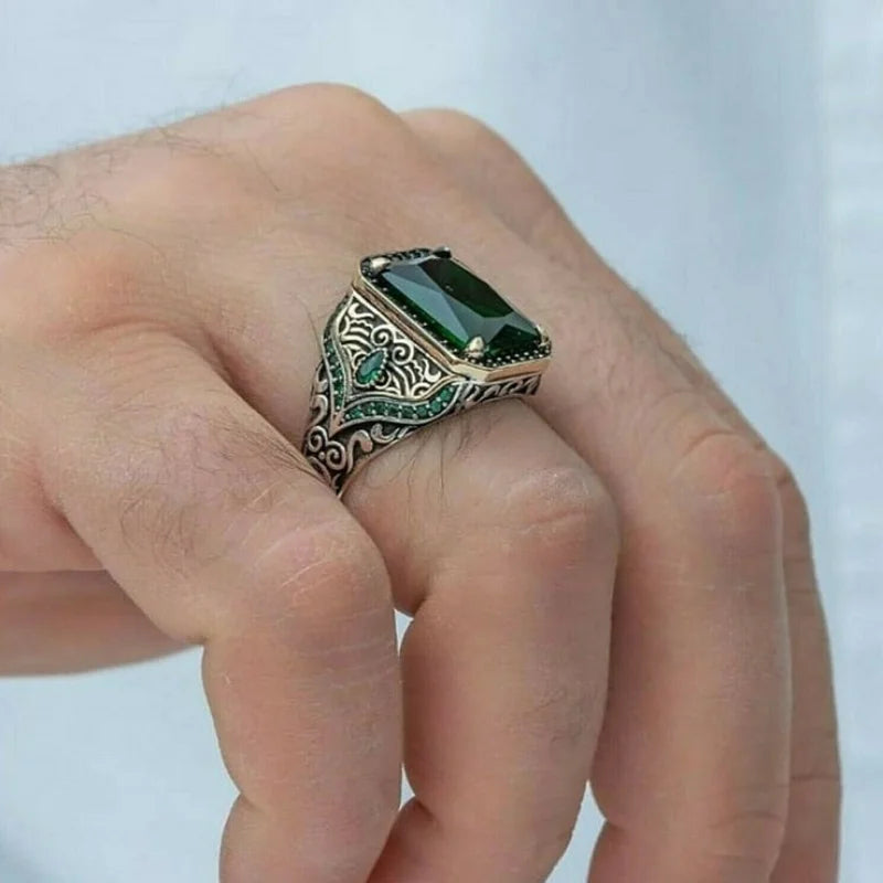 Retro Handmade Carving Punk Rings for Men Trendy Silver Color Metal Square Inlaid Green Zircon Rings Jewelry